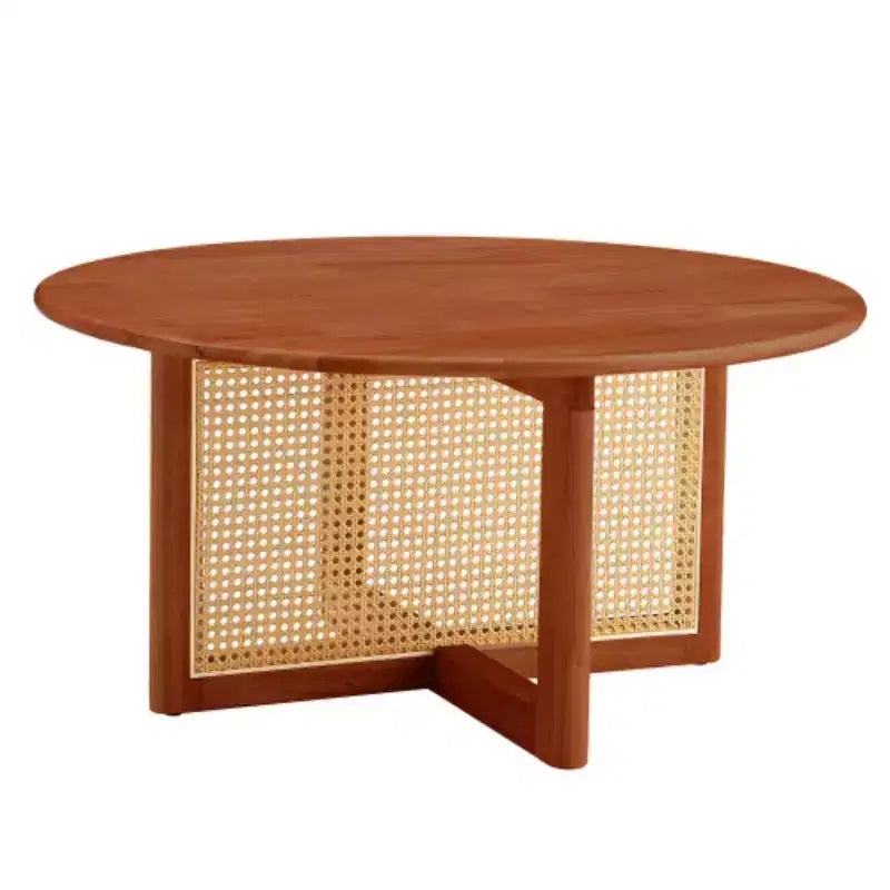 Une table basse en bois rouge foncé, naturelle et élégante, avec des décorations en rotin artificiel