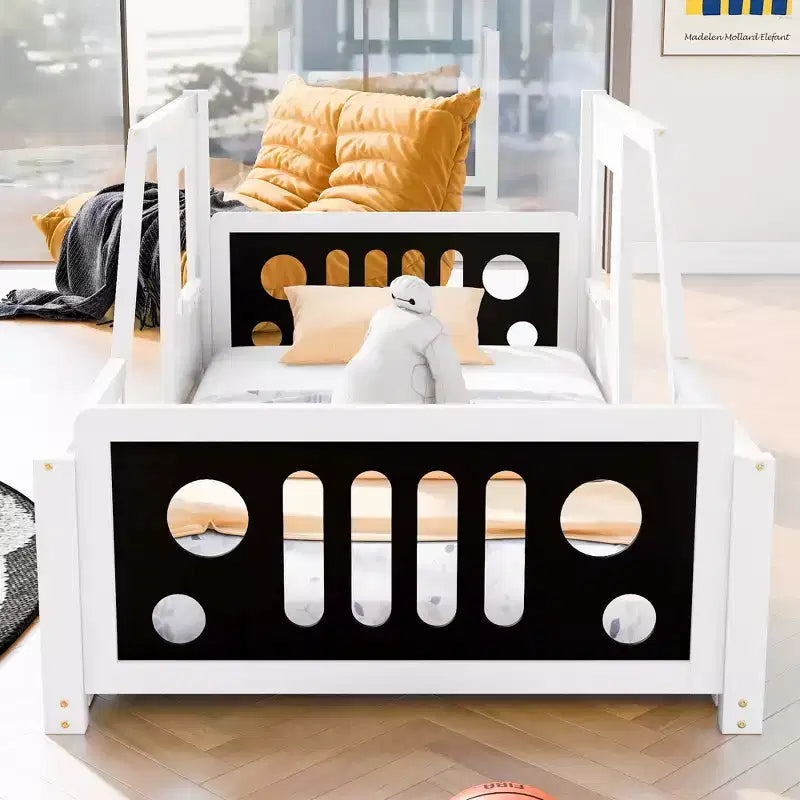 Lit plateforme en forme de voiture de collection avec roues