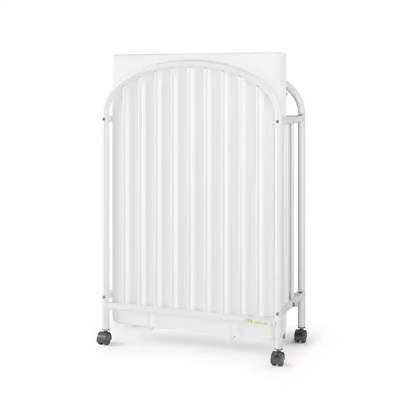 Lit de Bébé Pliant Compact Arqué Portable avec 3 Matelas et 2 Roues Verrouillables, Construction Durable, Facile à Nettoyer (Blanc)