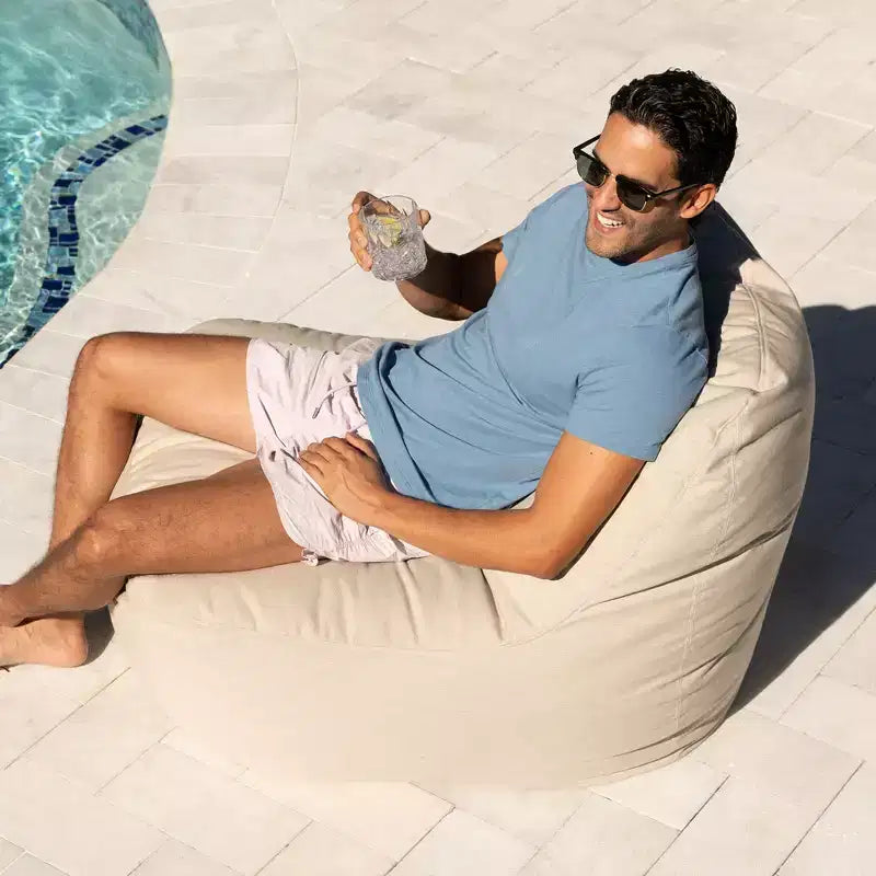 Chaise de patio légère pour l'extérieur, tissu de qualité supérieure, rembourrage en billes ComfortFlow