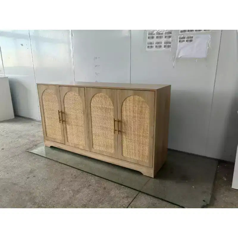 Meuble de rangement buffet en rotin 59 po avec 4 portes, étagère fixe et poignées en métal